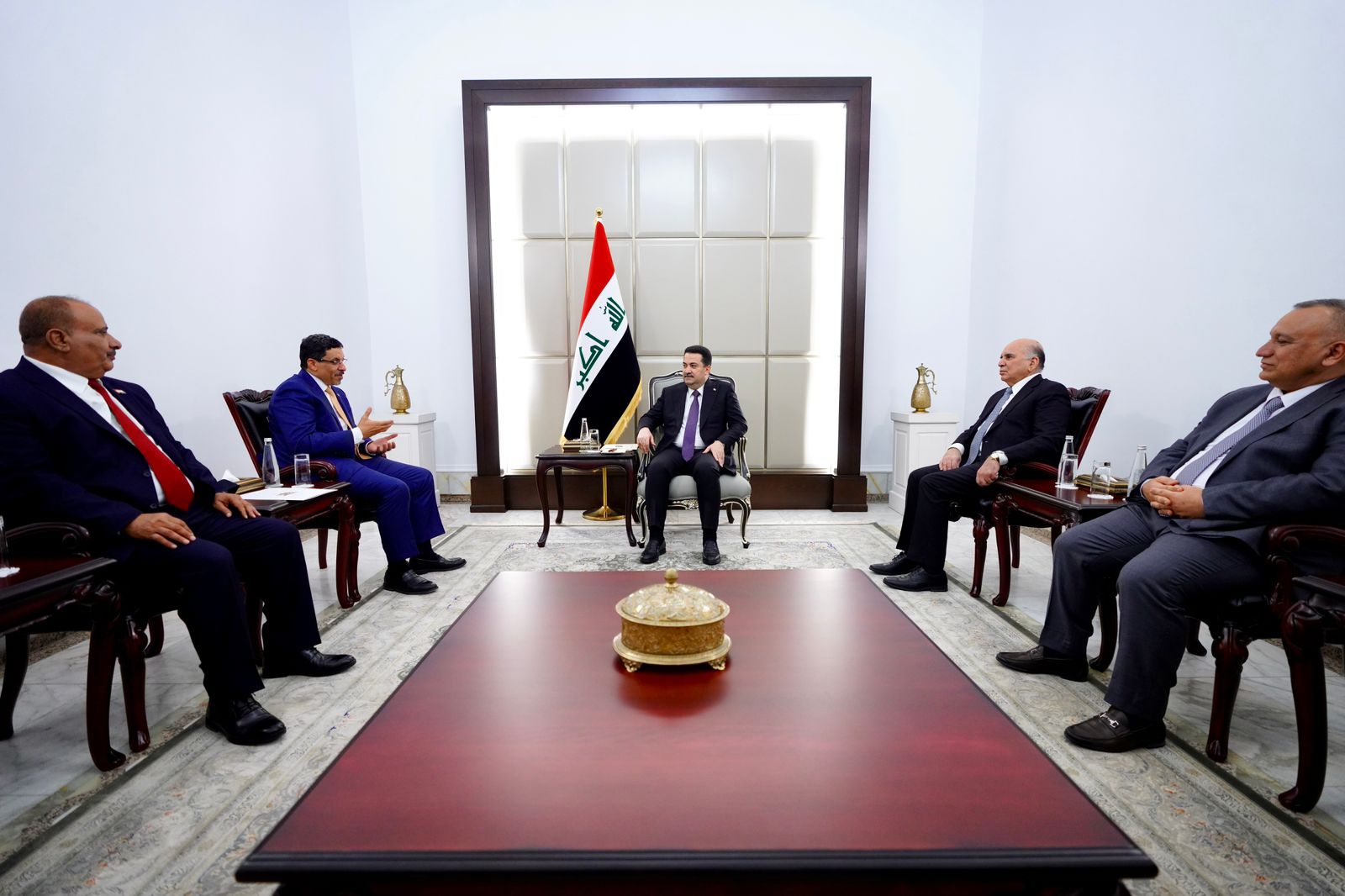 السوداني يجدد موقف العراق الثابت في دعم جهود الحوار الوطني في اليمن