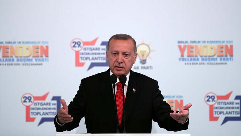 أردوغان: تلقينا عرضا لتقاسم نفط سوريا  
