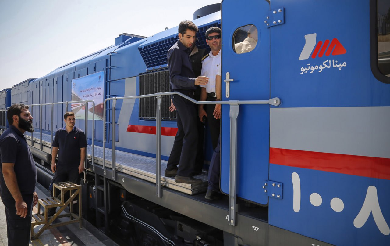 انطلاق أول رحلة قطار بين طهران وكربلاء 