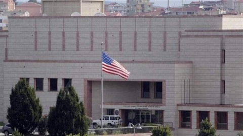 السفارة الأمريكية توجه دعوة عاجلة لرعاياها في لبنان 