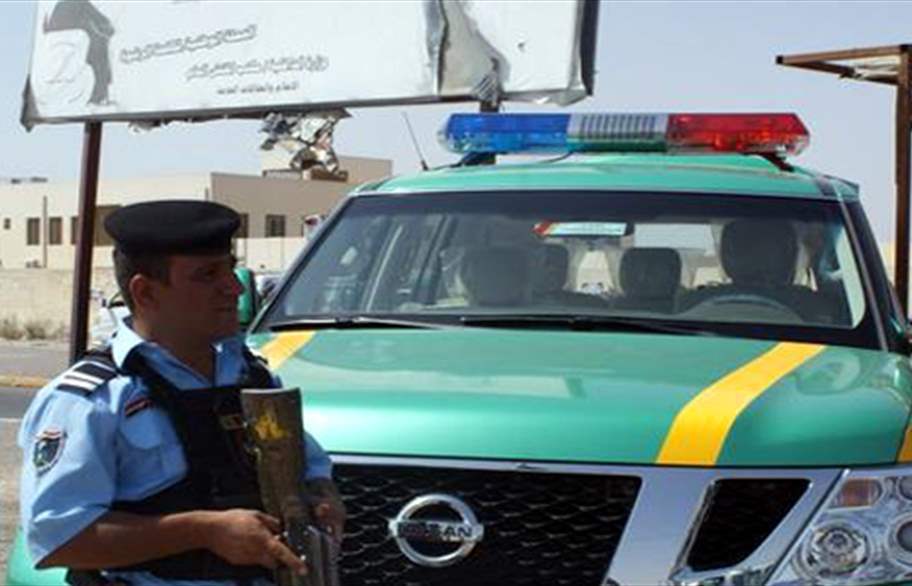 مواطن يساعد دوريات النجدة في القبض على متهم في بغداد 