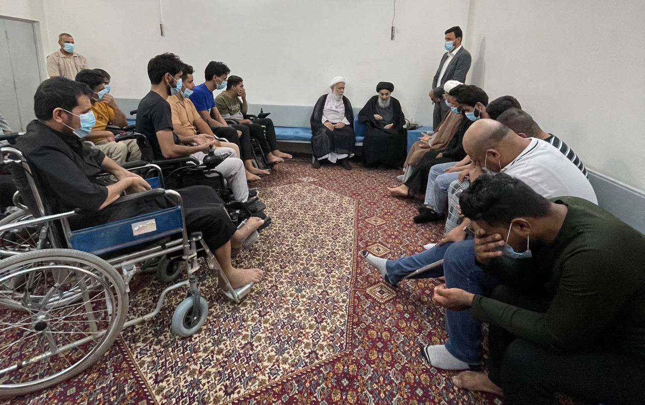 المرجع السيستاني يستقبل مقاتلين أصيبوا بالإعاقة الدائمة في الحرب مع داعش 